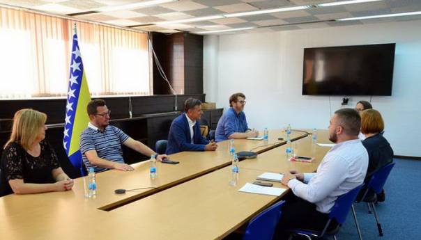 Federalni premijer primio delegaciju Instituta za razvoj mladih