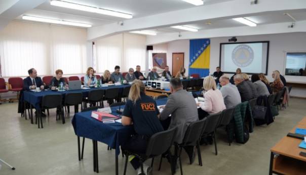 Federalni štab: Jutros od 6 sati na snagu stupilo 16 naredbi