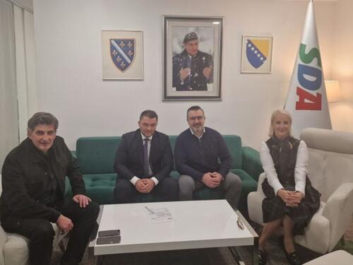 Federalni zastupnik napustio NES i pristupio SDA