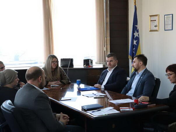 Federalno ministarstvo rada i socijalne politike podržalo desetine projekata ustanova i organizacija