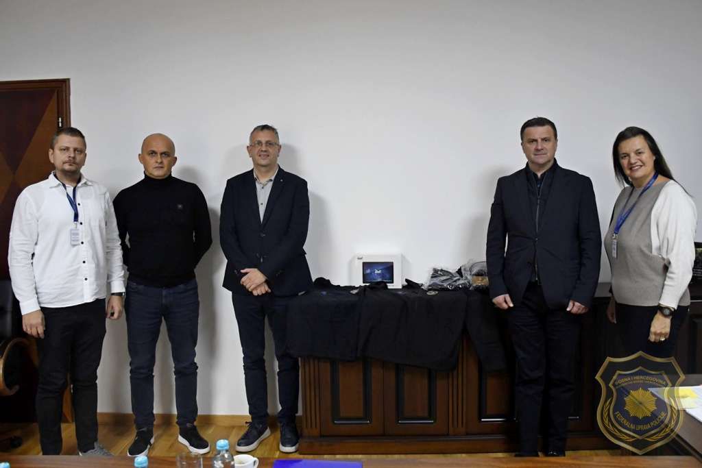 Federalnoj upravi policije uručena donacija MFS-EMMAUS-a