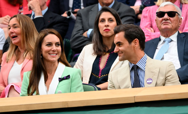 Federer i bez reketa izazvao oduševljenje u Wimbledonu