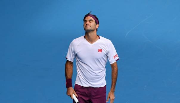 Federer kažnjen s 3000 australskih dolara zbog psovke