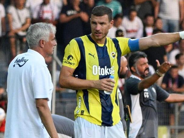 Fenerbahče rutinski do pobjede: Tadić briljirao, ali je Mourinho razočarao Džeku