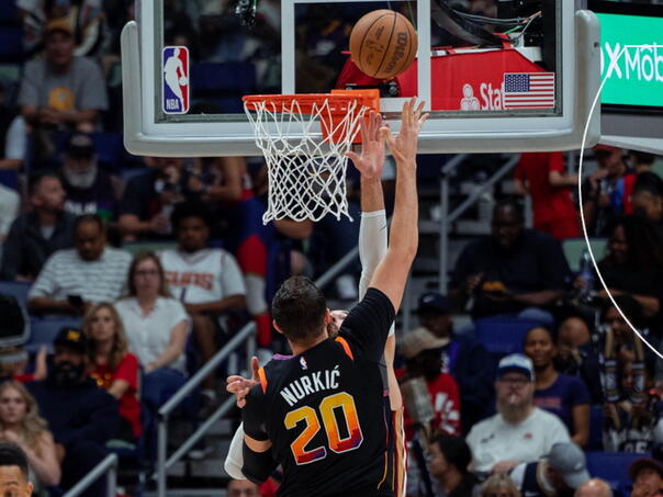 Fenomenalna double-double partija Nurkića u pobjedi Sunsa