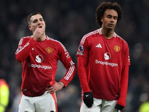 Ferdinand upozorava: Manchester United vrlo lako može ispasti