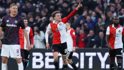 Feyenoord savladao Romu na De Kuipu, Vučica kažnjena za promašen penal