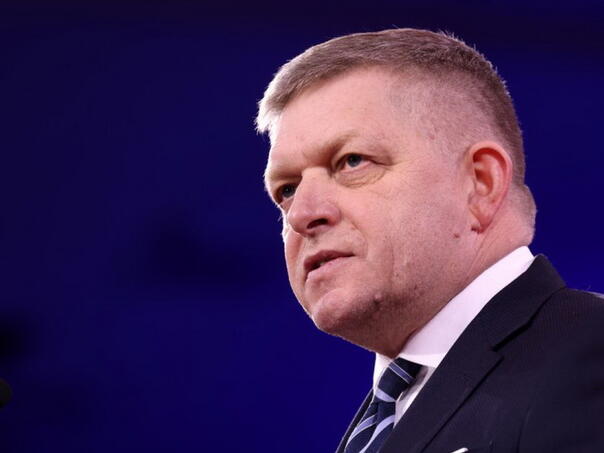 Fico: EU rizikuje da završi sa praznim benzinskim pumpama