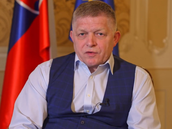 Fico: Rusi kleče samo kad vežu pertle