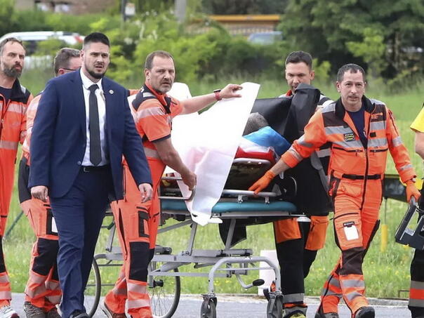 Fico u kritičnom stanju, operacija traje preko 3 sata