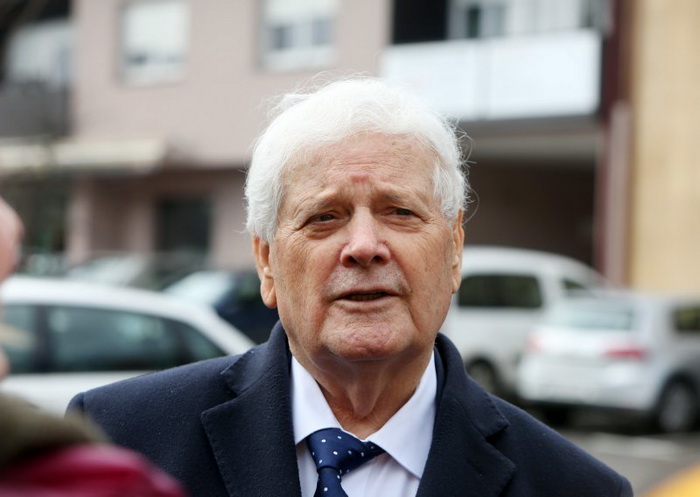 Fikretu Abdiću produžen pritvor