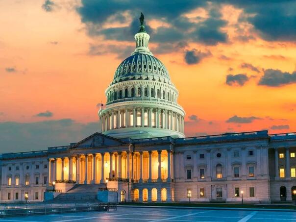 Financial Times: Washington je postao neprijatelj Zapada