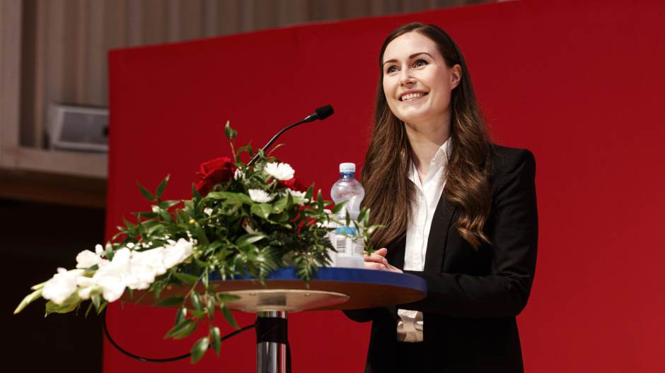 Finska premijerka podijelila javnost zbog fotografija bez grudnjaka