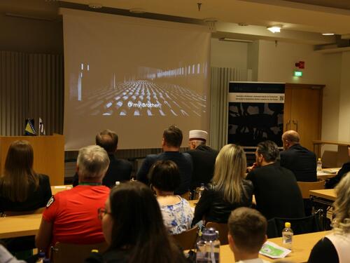 Finska: U Helsinkiju obilježena godišnjica genocida u Srebrenici