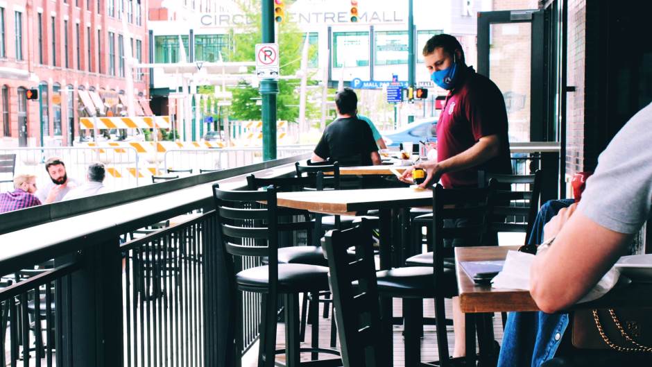 Finska ublažava mjere za restorane zbog uspješne borbe protiv covida-19