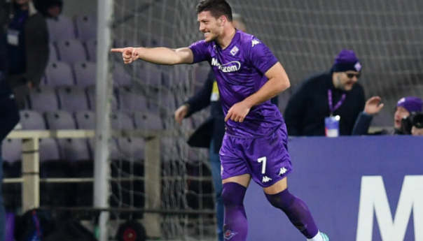 Fiorentina srušila očajni Milan!