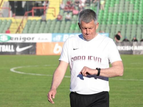 FK Sarajevo u narednu sezonu ulazi sa novim trenerom: Kontaktiran i Musemić?