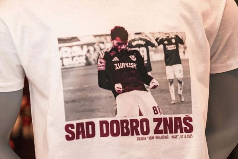 FK Sarajevo u prodaju pustio majice posvećene pobjedi u Gradskom derbiju
