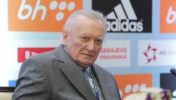 FK Željezničar: Ne dozvoljavamo omalovažavanje lika i djela Ivice Osima