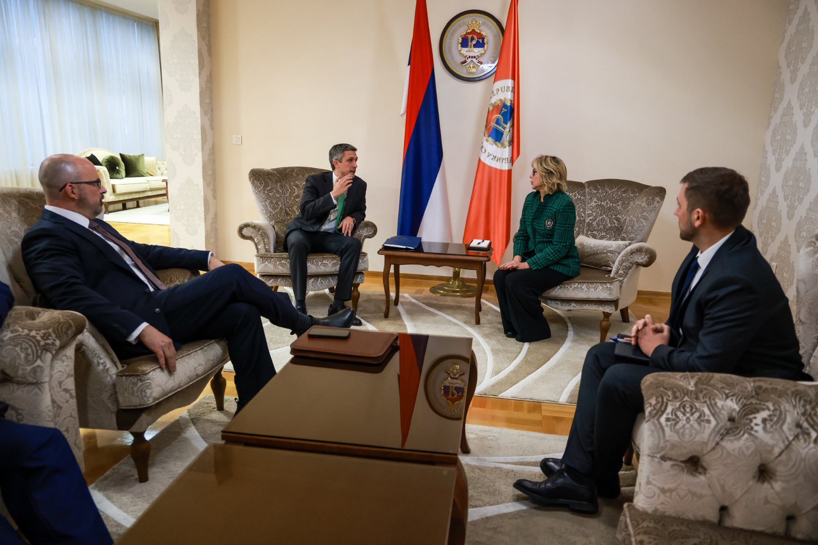 Fleming u Banjoj Luci: Sastanak s Trišić-Babić i jasne poruke SAD-a