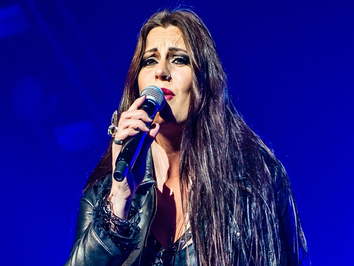 Floor Jansen nakon borbe s rakom dobila drugo dijete