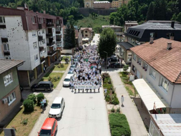 Fojničani večeras šetaju za Srebrenicu