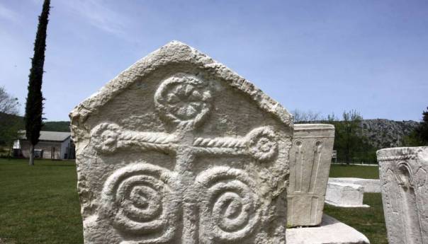 Fondacija Stećak u BiH povodom Dana državnosti predstavlja izložbu 'Svjedoci'