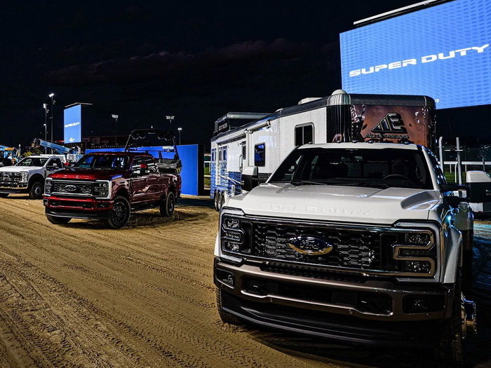 Ford kupcima isporučio vozila sa različitim farovima