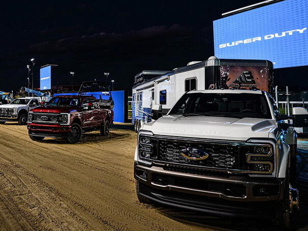 Ford kupcima isporučio vozila sa različitim farovima