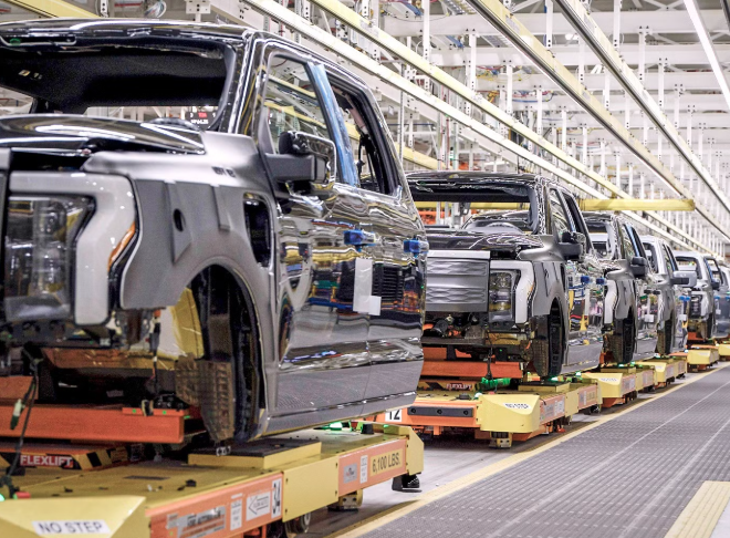 Ford povlači više od 225.000 vozila zbog rizika od kvarova