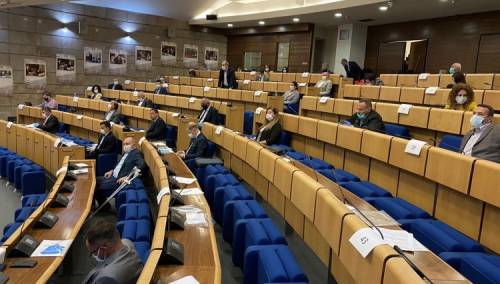 Formiran Odbor Doma naroda koji će ispitati nabavku respiratora iz Kine