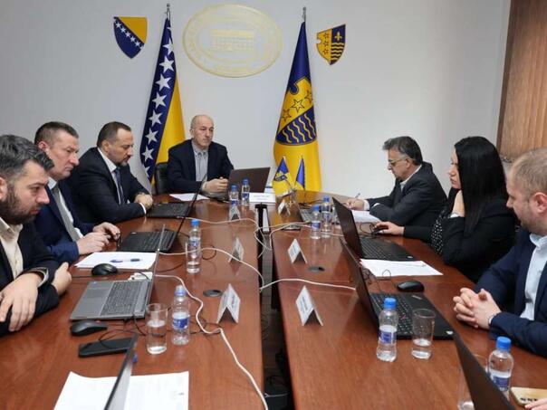 Formiran tim za pregovore sa Sindikatom srednjeg obrazovanja