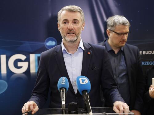 Forto: Digitalna transformacija nije luksuz, već potreba društva