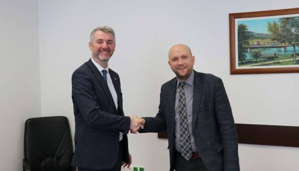 Forto i Sarrazin: Međunarodna zajednica ne može imati neevropske partnere