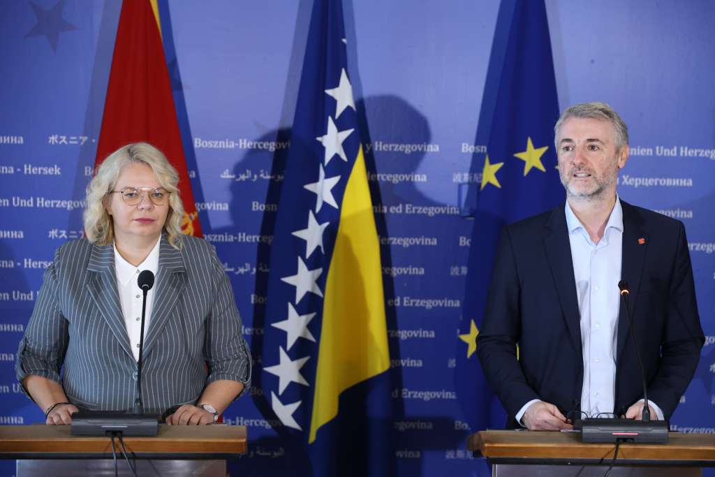 Forto i Vukićević o mostu, autoputu, pruzi, digitalizaciji...