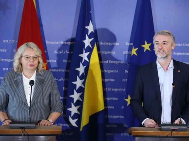 Forto i Vukićević o mostu, autoputu, pruzi, digitalizaciji...