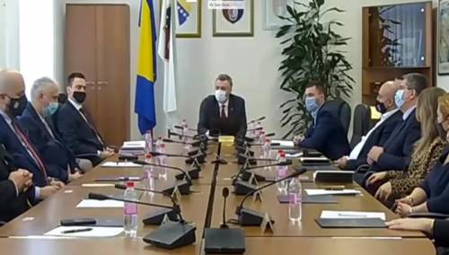 Forto najavio hitne mjere zbog pandemije koronavirusa