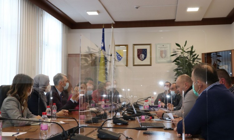 Forto nakon sastanka sa sindikatima: Nastavljamo pregovore