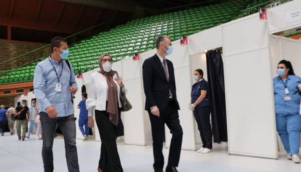 Forto: Ovo je nova pandemija nevakcinisanih