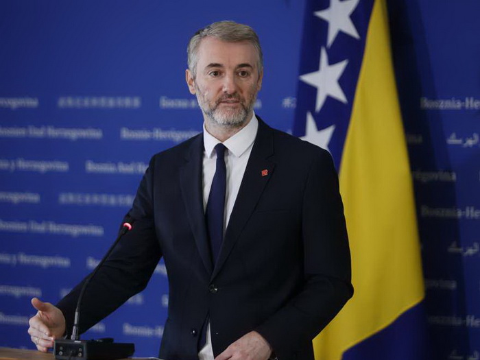 Forto: Sutra opet očekujem sastanak Trojke i opozicije iz RS