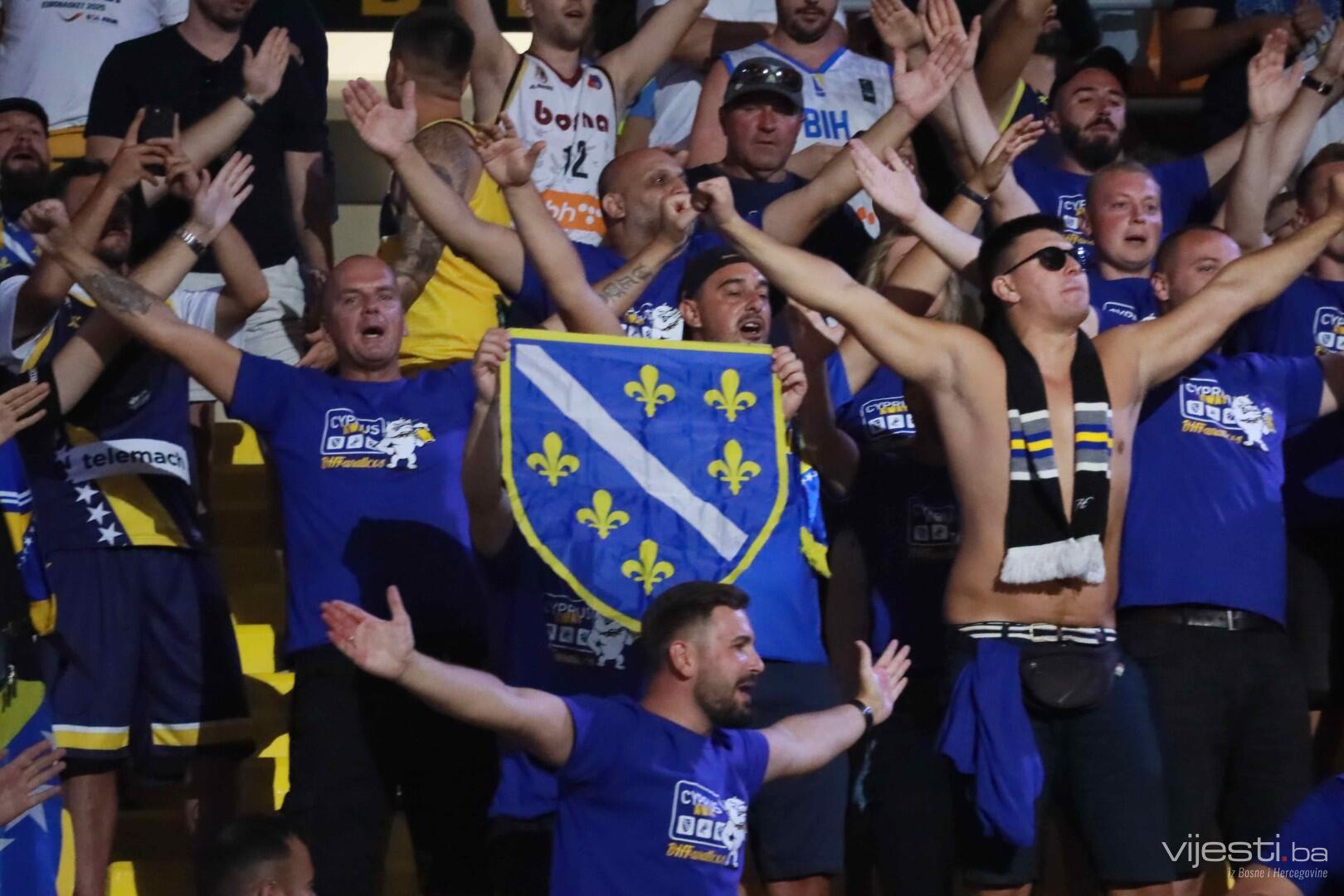 Foto: BiH kao na domaćem terenu, tribine u žuto-bijelim bojama