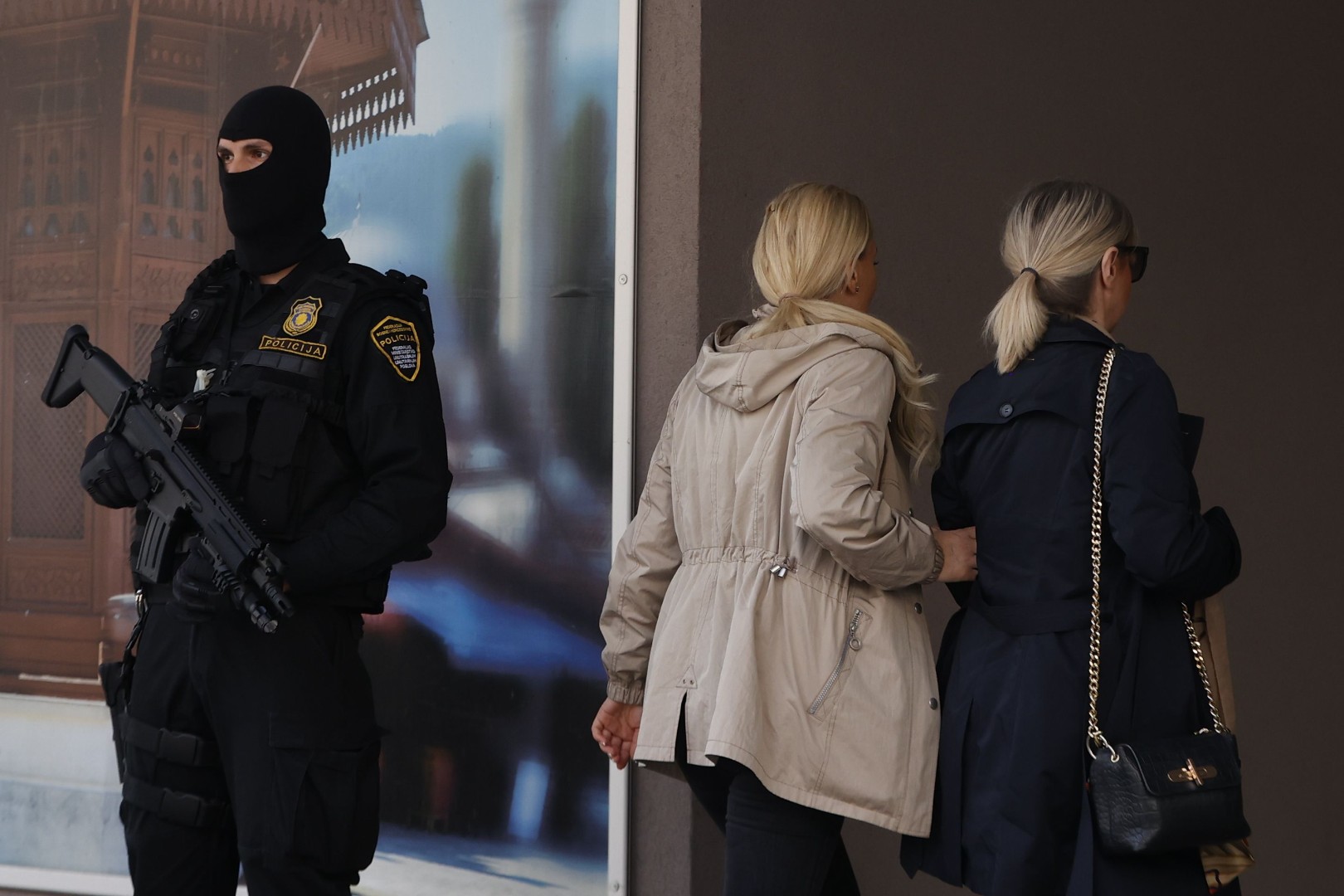 Foto: FUP pretresa i privodi u Općini Stari Grad