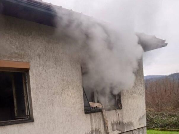 Foto: Gorjela kuća u Banja Luci