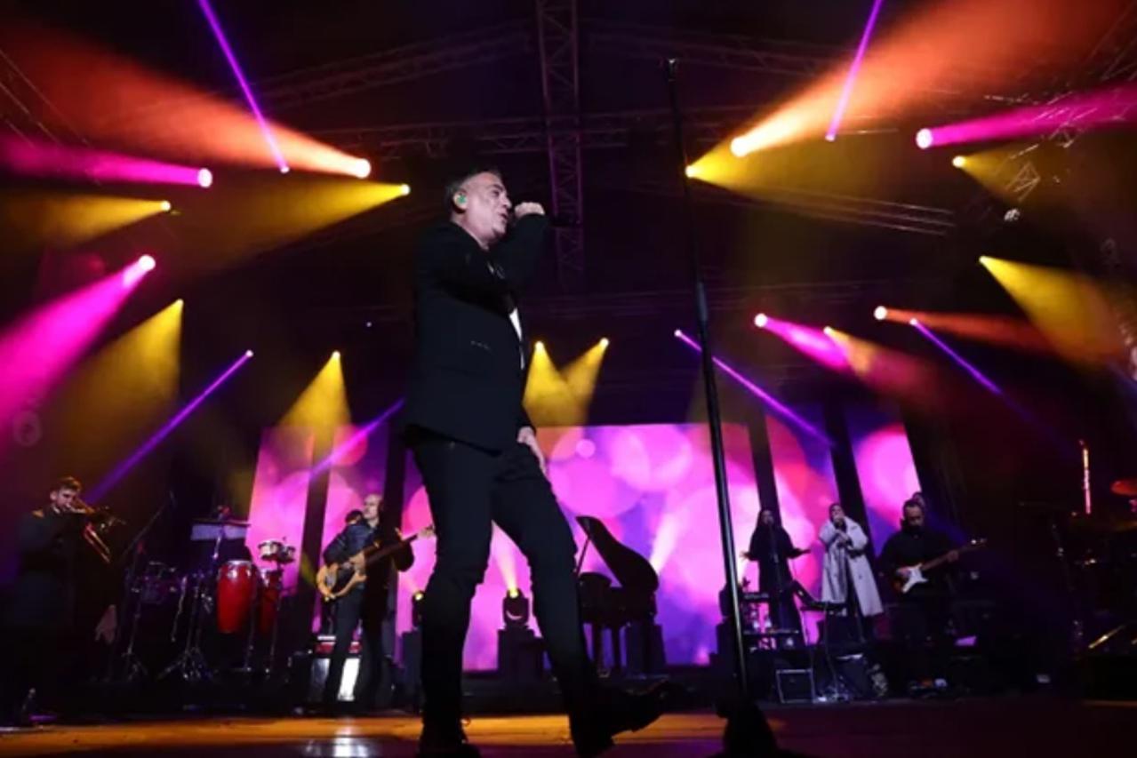 Foto: Mostar u Novu godinu ušao uz Željka Joksimovića