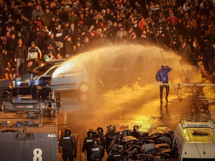 Foto: Neredi u Sofiji, najmanje 14 povrijeđenih