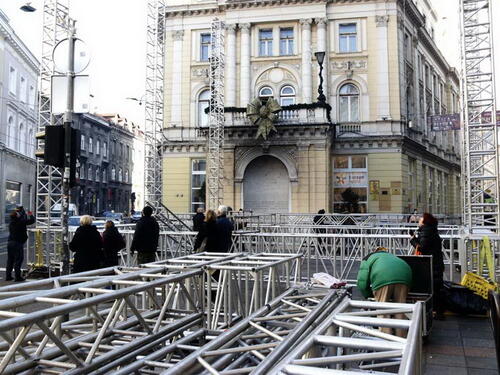 Foto: Počele pripreme za javni doček Nove godine u Sarajevu