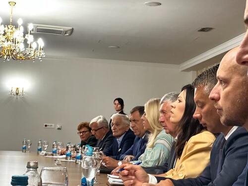 Video&Foto: Počeo sastanak Trojke, HDZ-a i SNSD-a