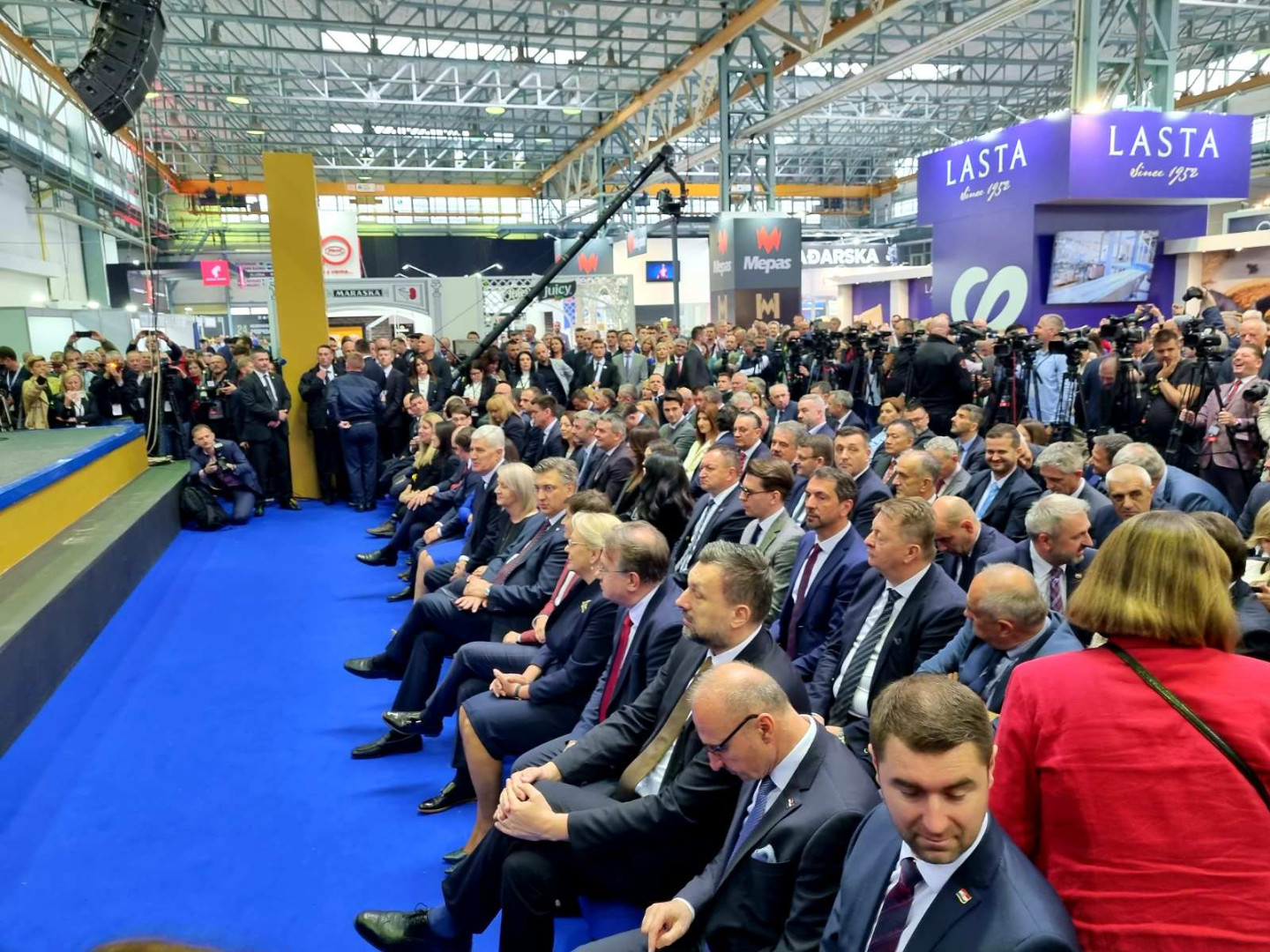Foto: Pogledajte ko je od političara stigao na sajam u Mostaru