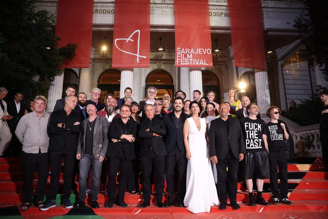Foto: Pogledajte ko je prošetao crvenim tepihom prve noći SFF-a