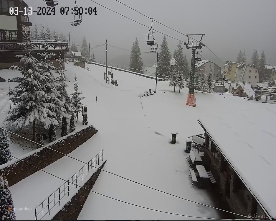 Foto: Snijeg na Vlašiću, zima se ne predaje